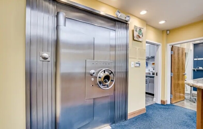 More Photos Of 3055 Route 27, Franklin Park Medical For Sale