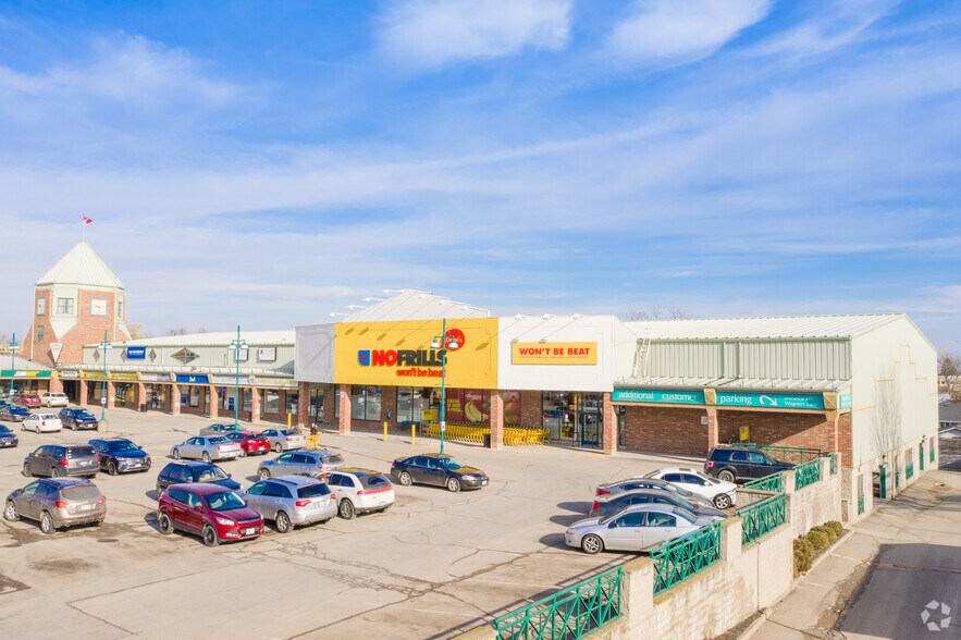 More Photos Of 4961 King St E, Lincoln Storefront For Lease