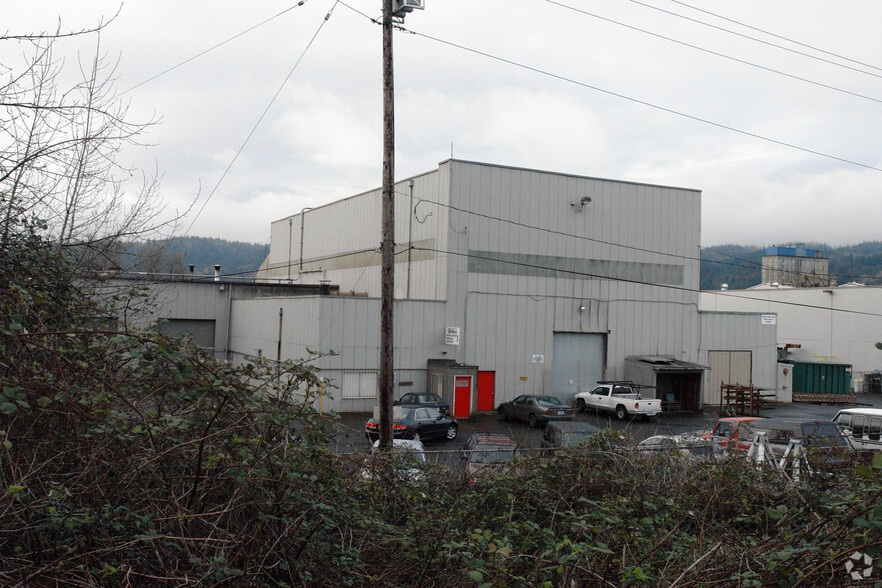 Primary Photo Of 9002 N Sever Ct, Portland Warehouse For Lease