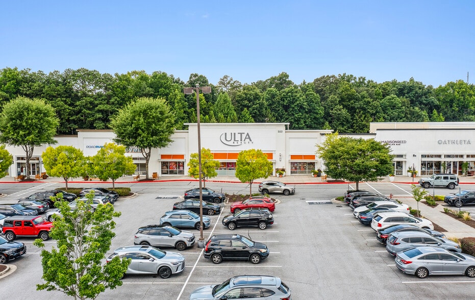 More Photos Of 1300 Johnson Ferry Rd, Marietta Unknown For Lease