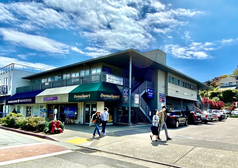 More Photos Of 1690 Tiburon Blvd, Belvedere Tiburon Storefront Retail Office For Sale