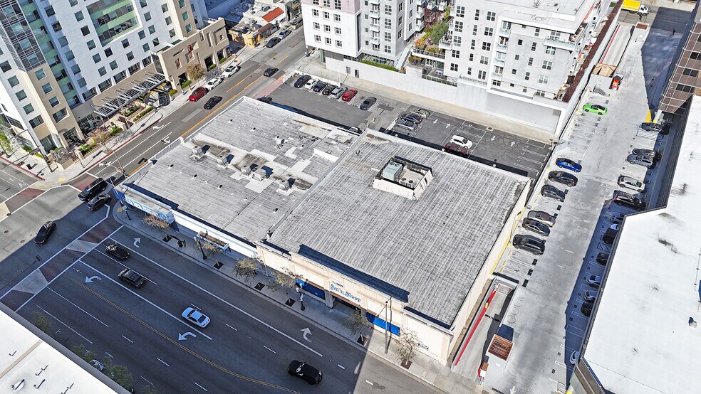 More Photos Of 130-144 N Central Ave, Glendale Freestanding For Lease