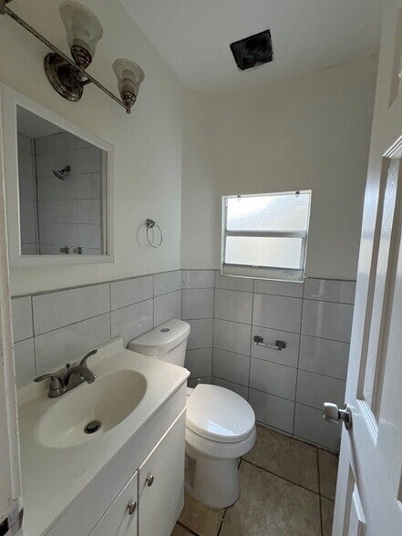 More Photos Of 3790 Gulfstream Rd, Palm Springs Apartments For Sale