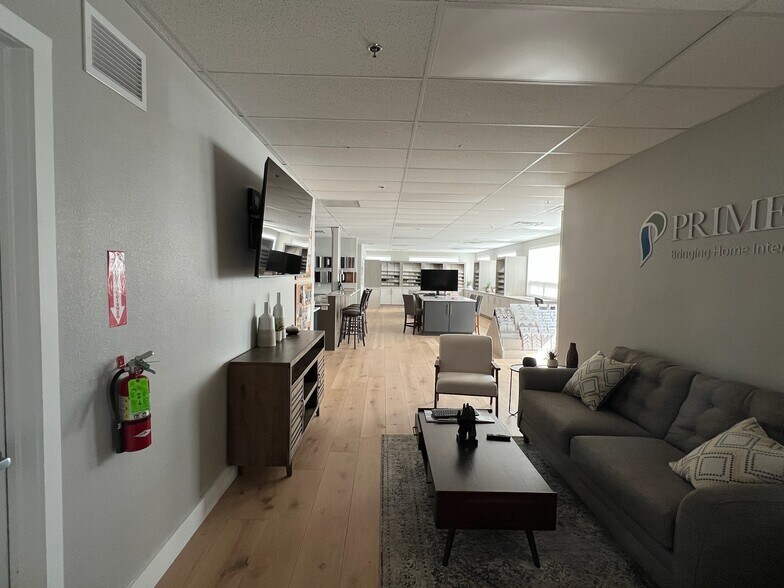 More Photos Of 910 Pinon Ranch Vw, Colorado Springs Office For Lease