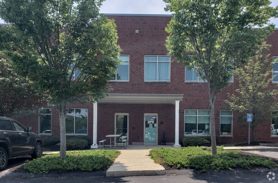 More Photos Of 42 Winter St, Pembroke Flex For Sale