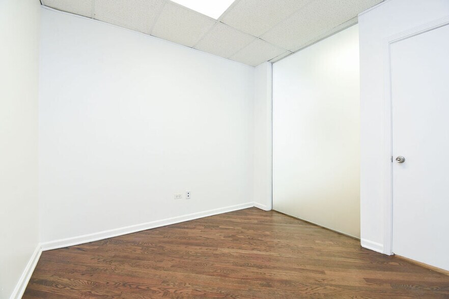 More Photos Of 2158 Grand Ave, Chicago Apartments For Sale