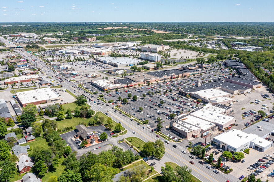 More Photos Of 4600 Shelbyville Rd, Louisville Unknown For Lease