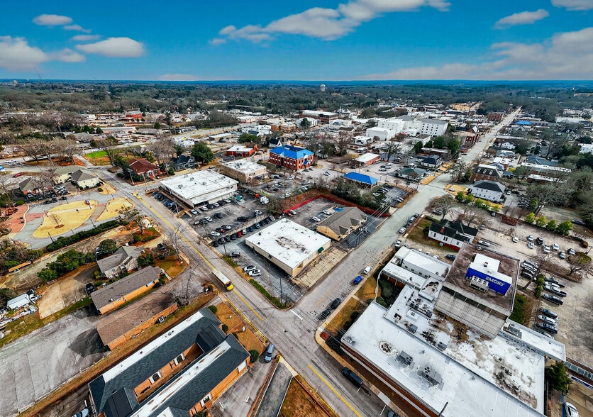 More Photos Of 316 N Lewis St, Lagrange Medical For Lease