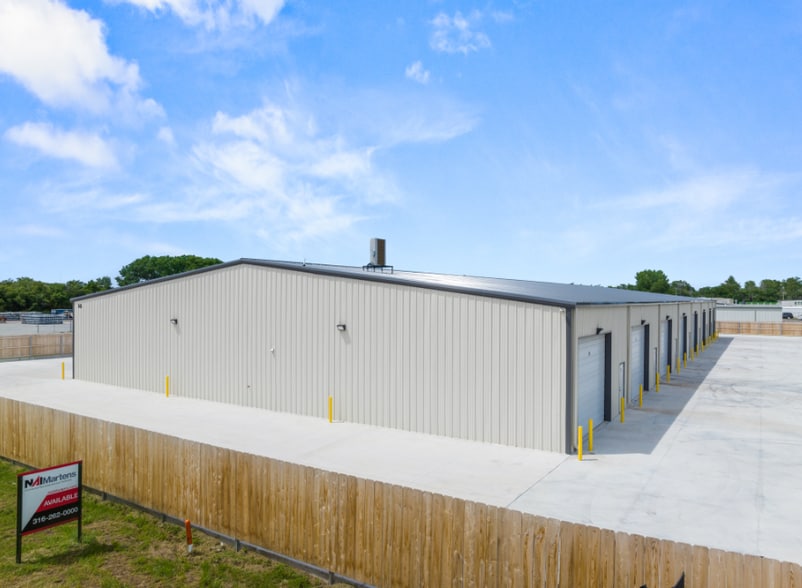 More Photos Of 140 Cain Dr, Haysville Industrial For Sale