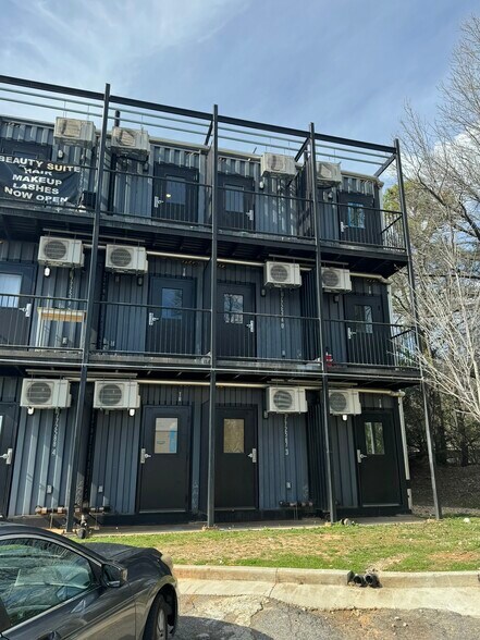 More Photos Of 1130 Chattahoochee Ave NW, Atlanta General Retail For Lease