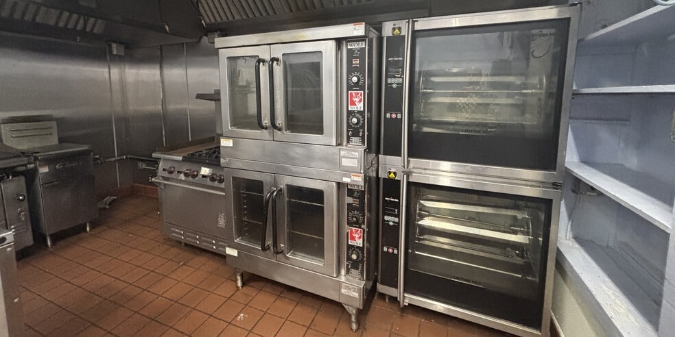 More Photos Of 135-139 Park Pl, Richmond Storefront Retail Office For Lease