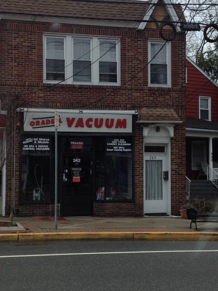 More Photos Of 242 Kinderkamack Rd, Oradell Storefront Retail Residential For Sale