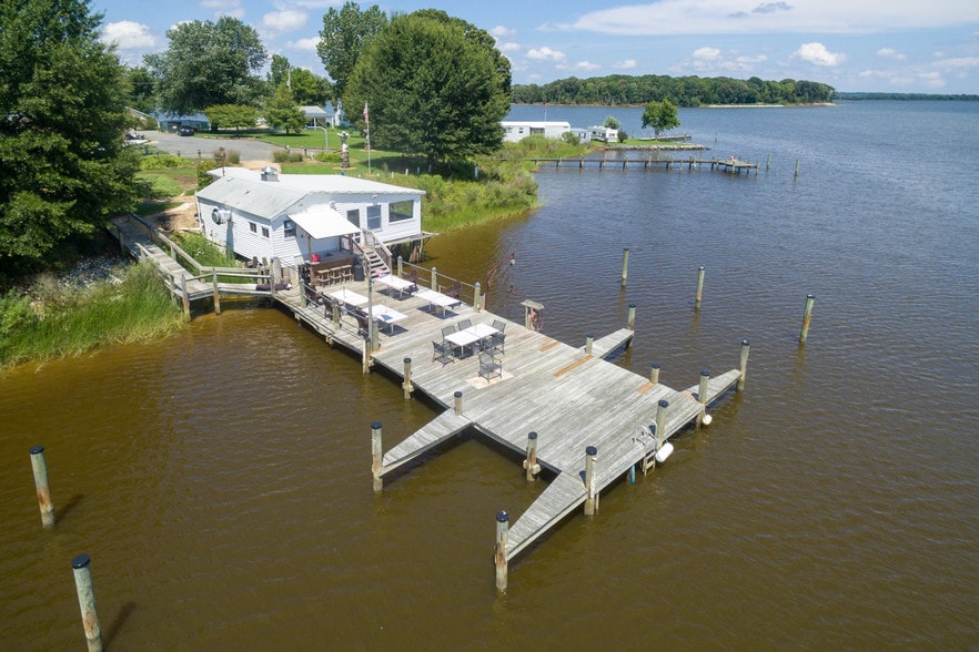 More Photos Of 38869 Morris Point Rd, Abell Restaurant For Sale
