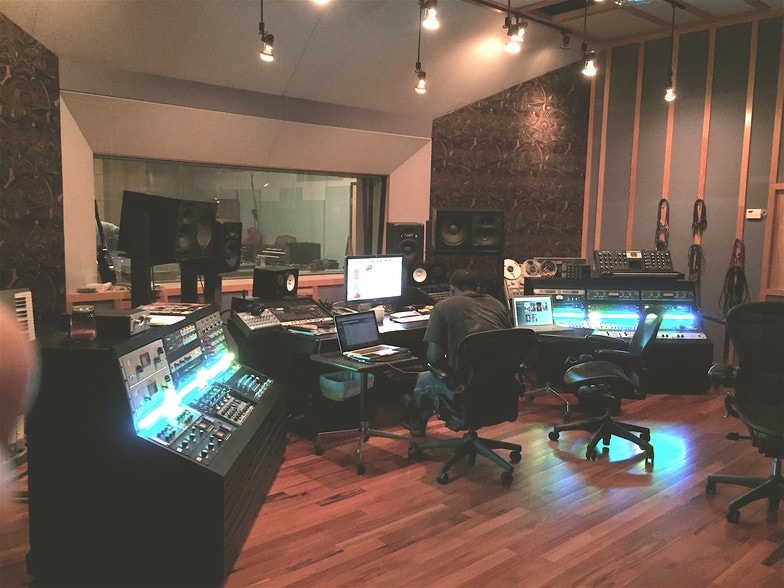 More Photos Of 500 Bishop St, Atlanta Theater Concert Hall For Lease