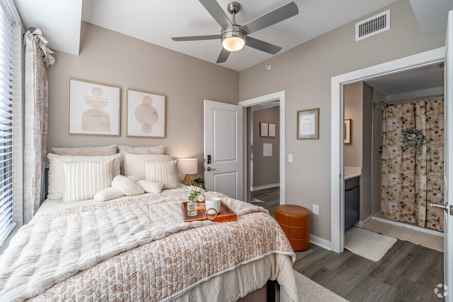 More Photos Of 616 E Washington St, Ann Arbor Apartments For Lease