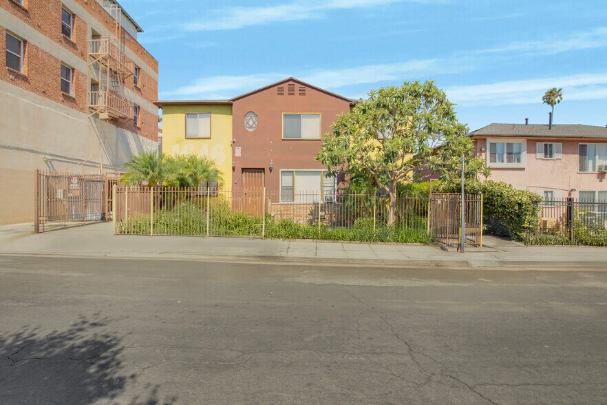 More Photos Of 1646 N Harvard Blvd, Los Angeles Apartments For Sale