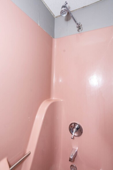 More Photos Of 115 W Mulberry St, Baltimore Office Residential For Sale