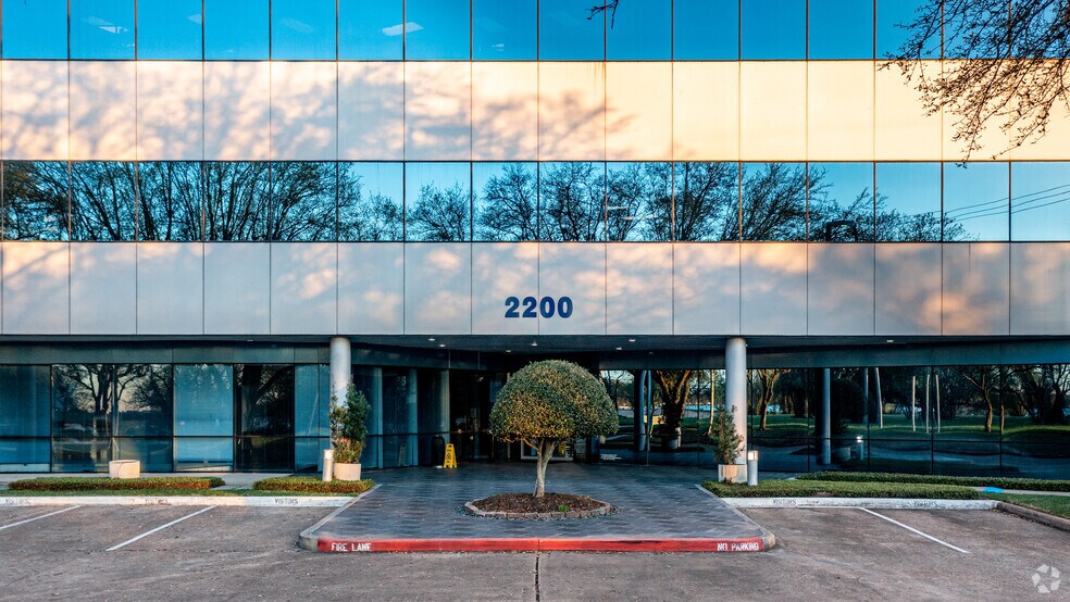 More Photos Of 2200 Space Park Dr, Houston Unknown For Lease