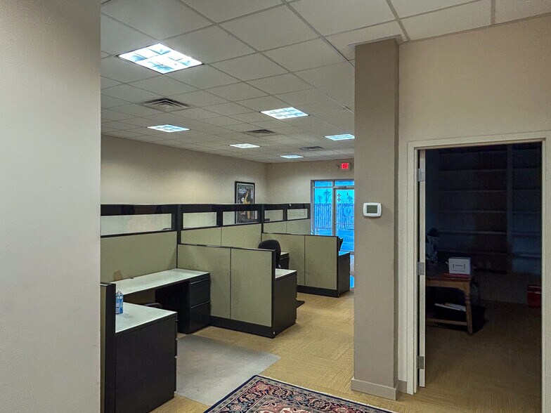 More Photos Of 4273 Domino Ave, North Charleston Warehouse For Lease