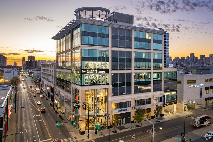 Primary Photo Of 915-939 W North Ave, Chicago Coworking Space