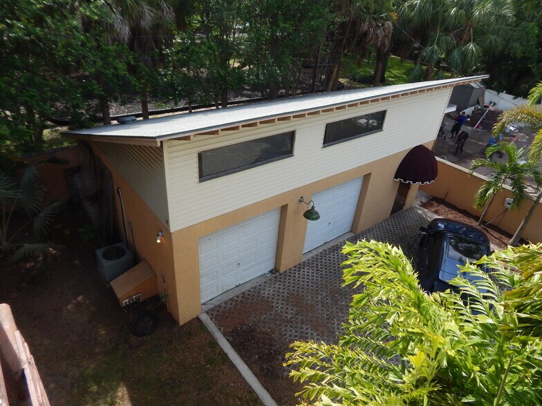 More Photos Of 547 Grove St N, Saint Petersburg Apartments For Sale