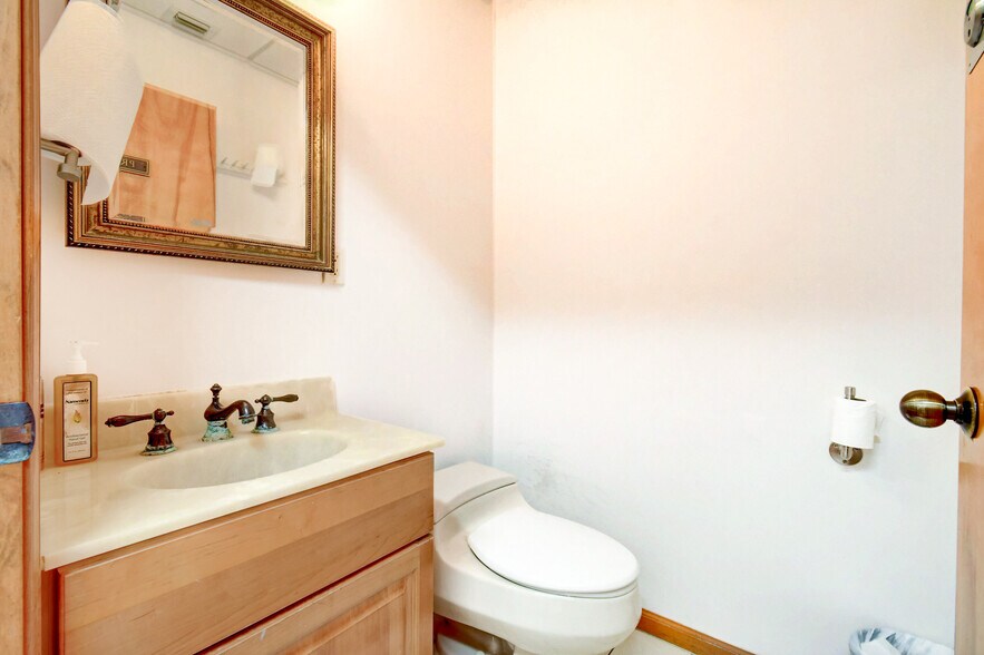 More Photos Of 2314 Seacrest Blvd, Boynton Beach Medical For Lease