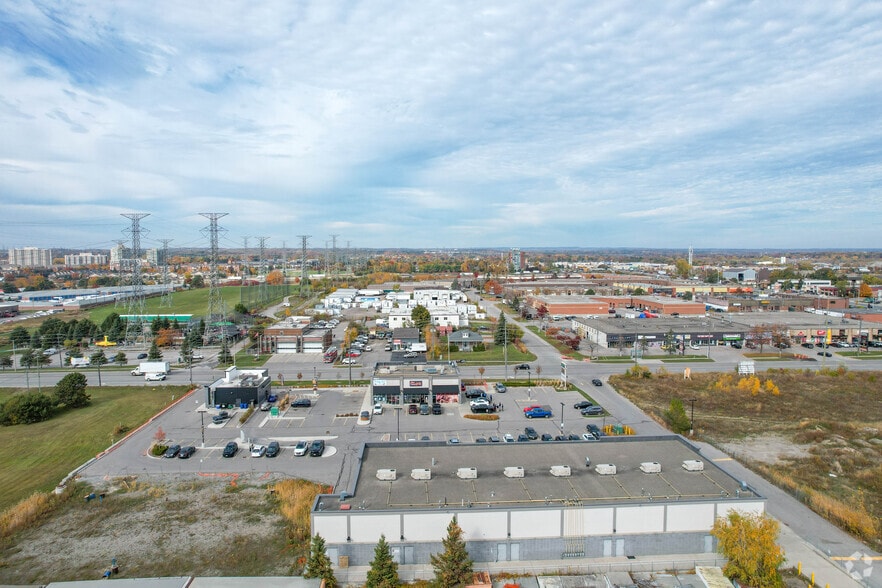 More Photos Of 1635 Bayly St, Pickering Freestanding For Lease