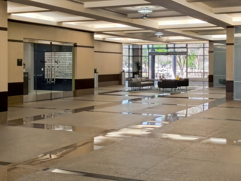 More Photos Of 13785 Research Blvd, Austin Coworking Space