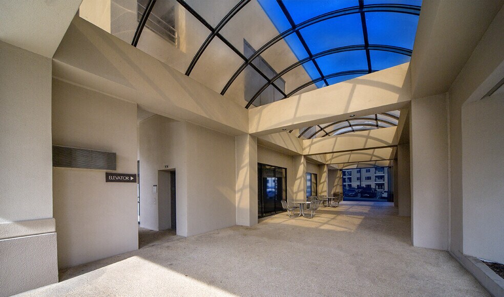 More Photos Of 5282 Medical Dr, San Antonio Medical For Lease