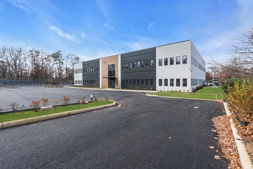 More Photos Of 705 Brewers Bridge Rd, Jackson Office For Lease