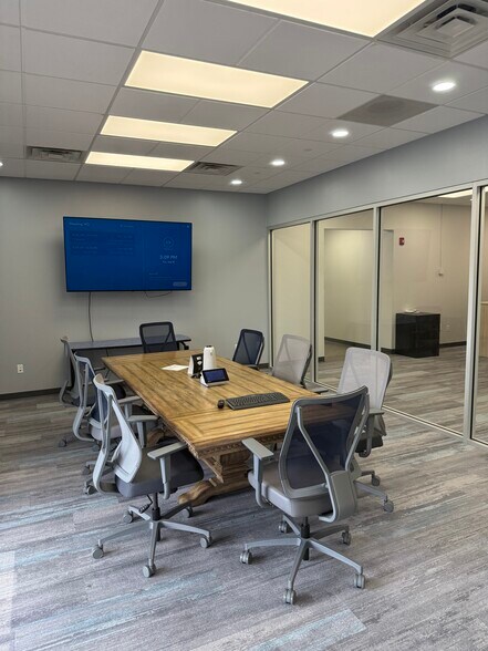 More Photos Of 1003 Laurens Rd, Greenville Office For Lease