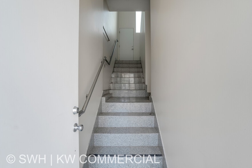 More Photos Of 137 Arena St, El Segundo Flex For Sale