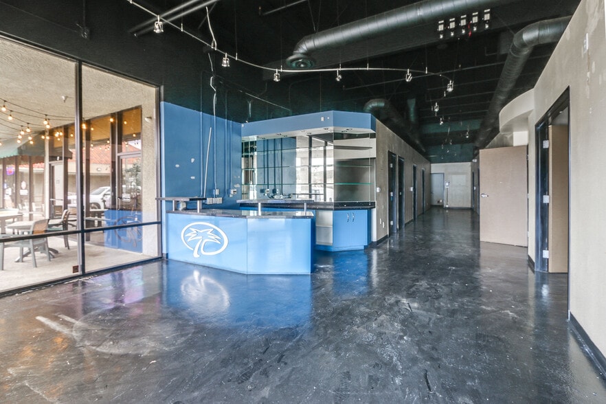 More Photos Of 1424-1494 Madera Rd, Simi Valley Unknown For Lease