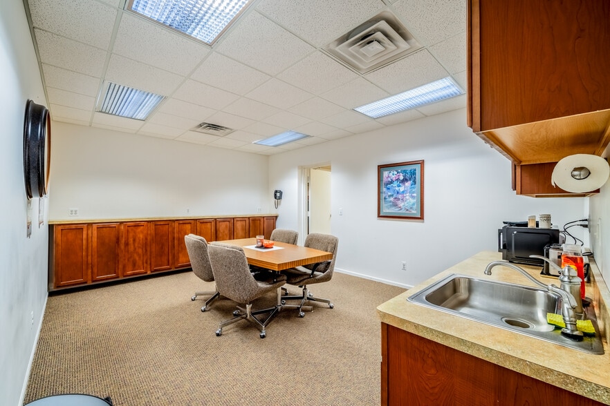 More Photos Of 4615-4621 S Wayne Rd, Wayne Storefront For Sale