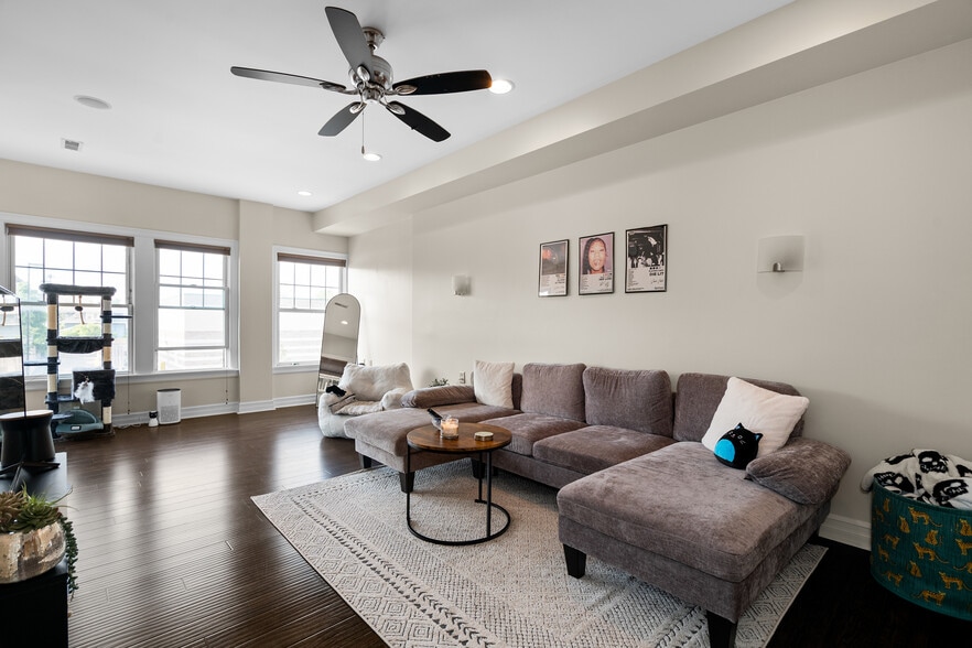 More Photos Of 1537 Hertel Ave, Buffalo Flex For Sale