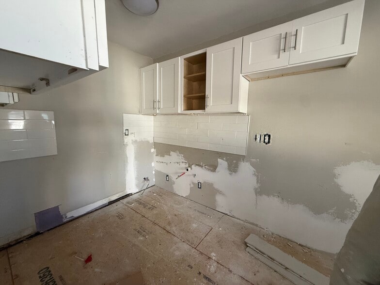 More Photos Of 2427 Carmine St, Charlotte Multifamily For Sale