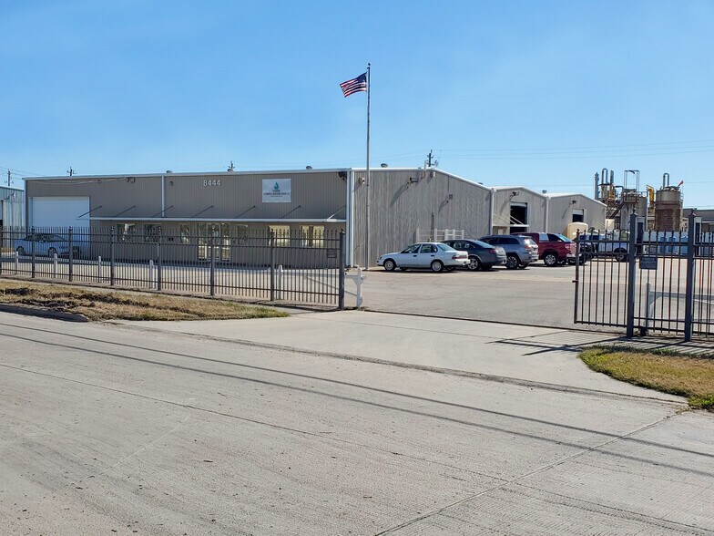 Primary Photo Of 8444 Market St, Houston Warehouse For Lease