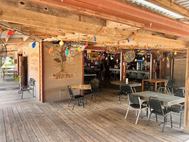 More Photos Of 13430 N Highway 281, Spring Branch Restaurant For Sale