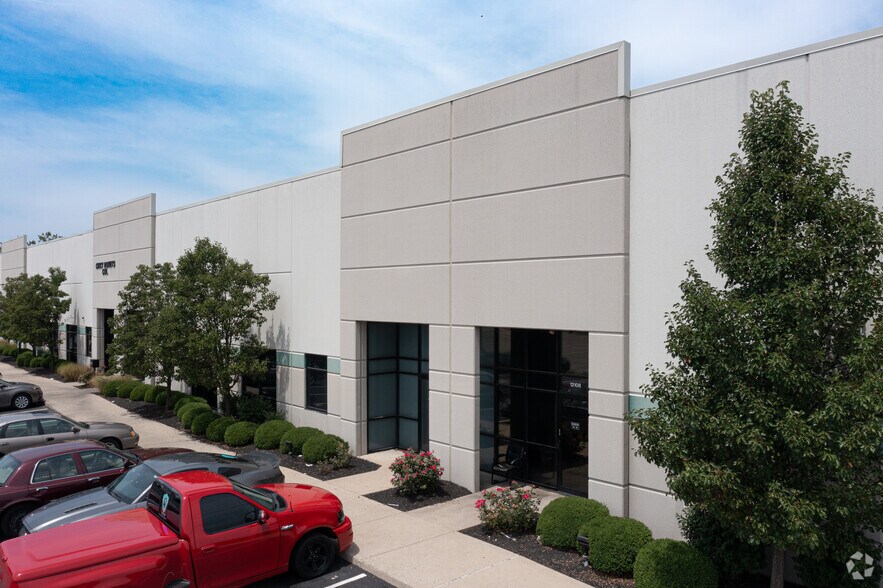 More Photos Of 12092-12108 Champion Way, Sharonville Light Distribution For Lease