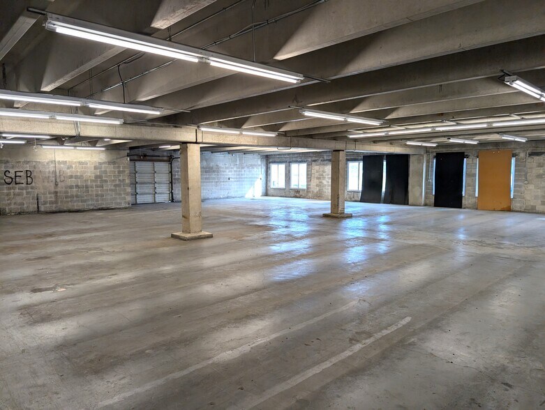 More Photos Of 760-790 15th Pl, Vero Beach Light Manufacturing For Sale