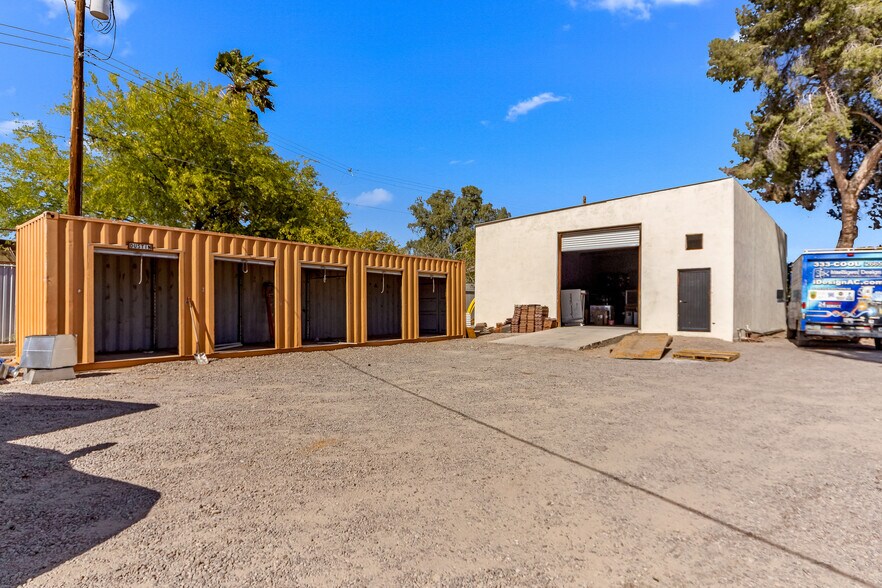 More Photos Of 2200 La Osa st, Tucson Light Distribution For Lease