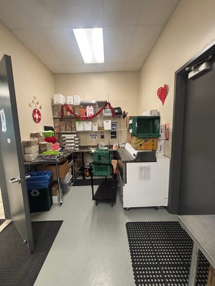 More Photos Of 4215 Foothill Blvd, Oakland Freestanding For Lease