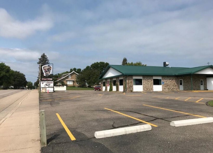 More Photos Of 201 E Nokomis St, Osakis Bar For Sale