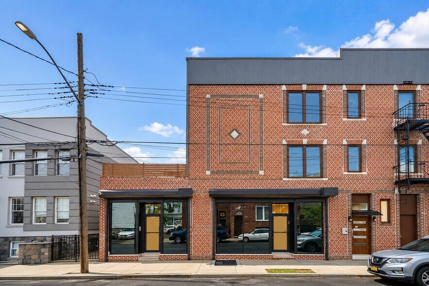 More Photos Of 78-04 67th Dr, Middle Village Apartments For Lease