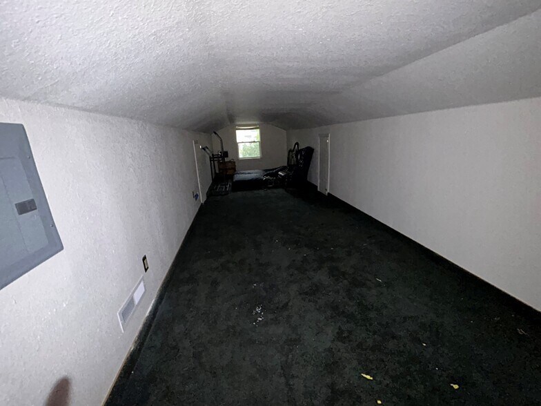 More Photos Of 404 S Pratt Ave, Carson City Office For Sale