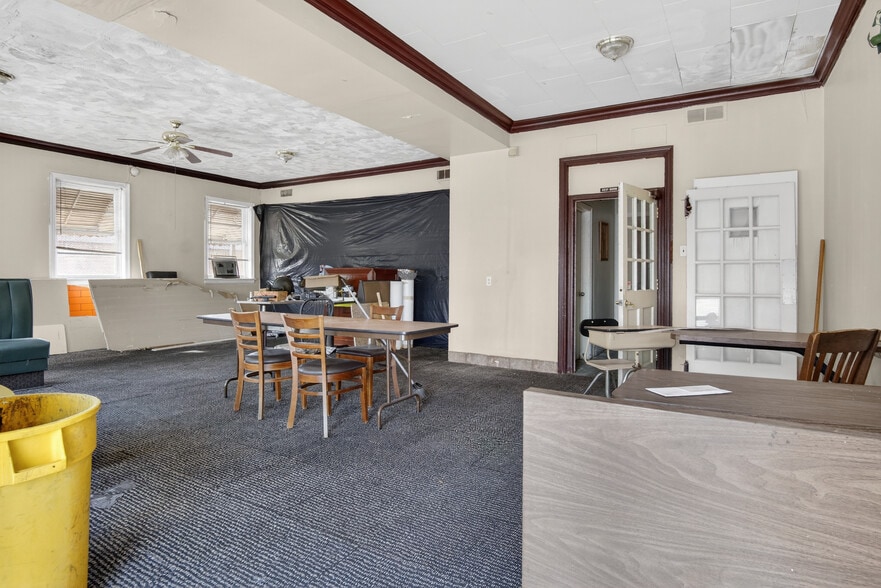 More Photos Of 1010-1012 S Garnett St, Henderson Apartments For Sale