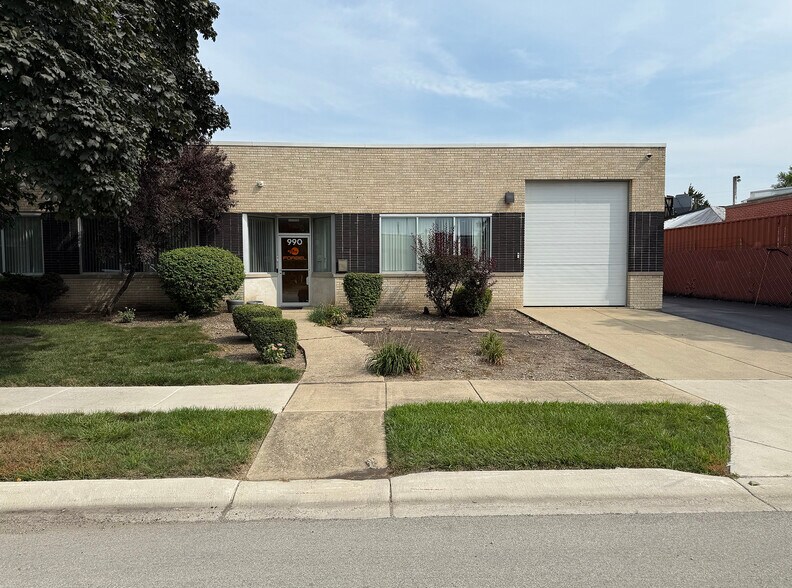 Primary Photo Of 990 Criss Cir, Elk Grove Village Warehouse For Lease