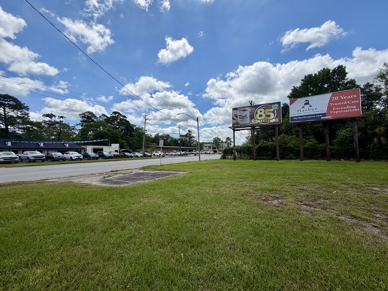 More Photos Of 1111 11th St, Beaumont Land For Sale