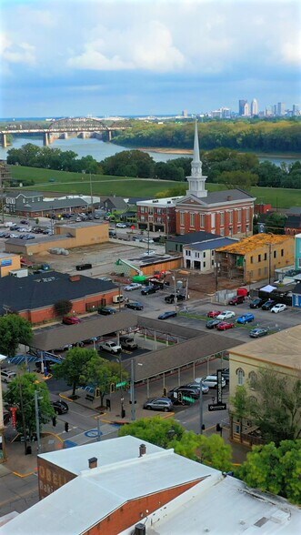 Primary Photo Of 207 Bank St, New Albany Apartments For Sale