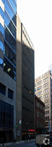 More Photos Of 1521-1523 Locust St, Philadelphia Office For Lease